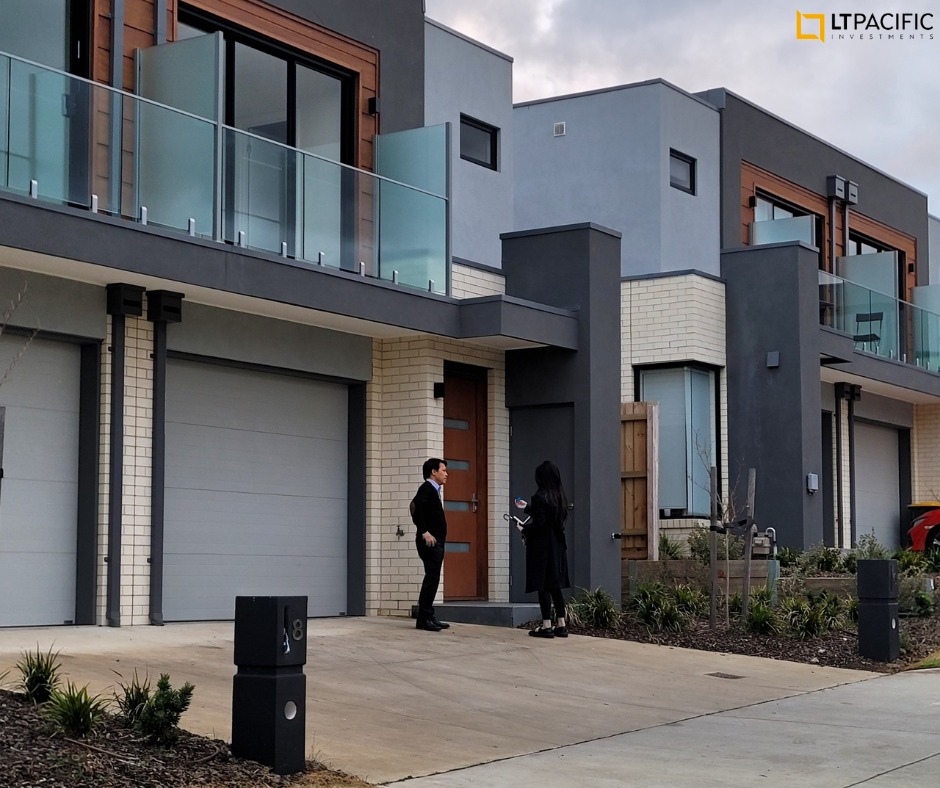 khách hàng nhận nhà