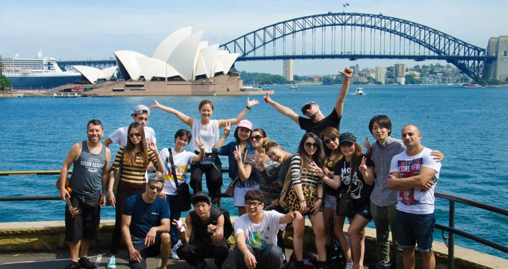 Thị trường việc làm và mức thu nhập bình quân tại Úc