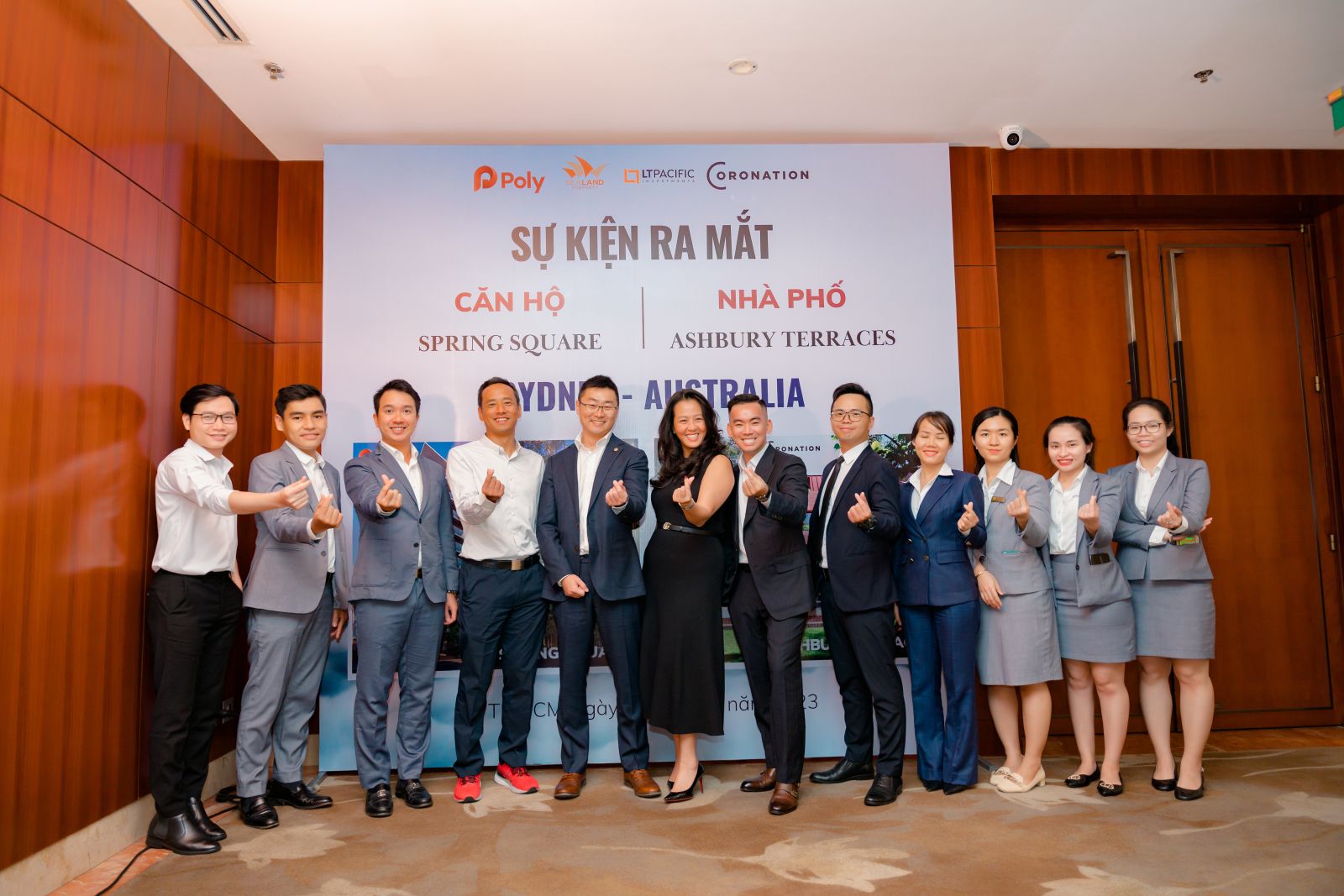 Sự kiện ra mắt căn hộ và nhà phố tại Úc