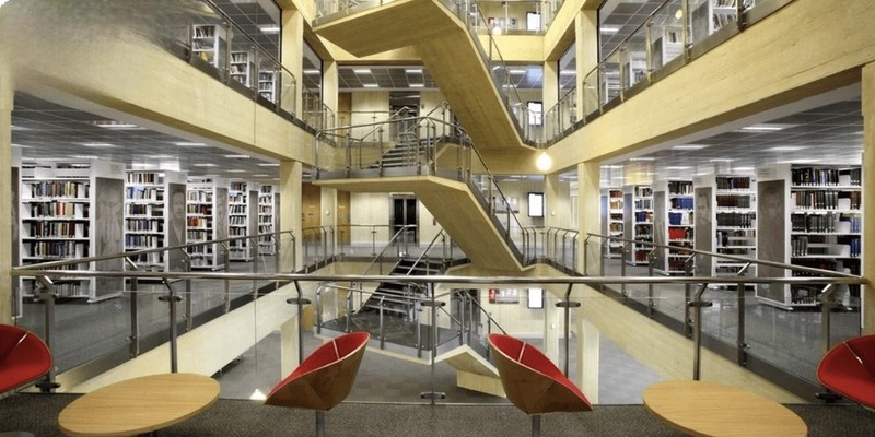 Một góc thư viện UWA – nơi hội tụ tri thức và sáng tạo